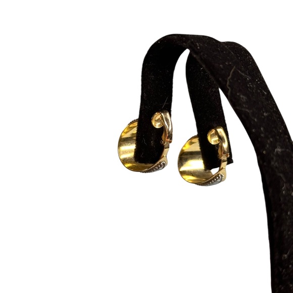 Vintage Two Tone Etruscan Style Small Huggie Hoop Clip On Earrings - Picture 5 of 5